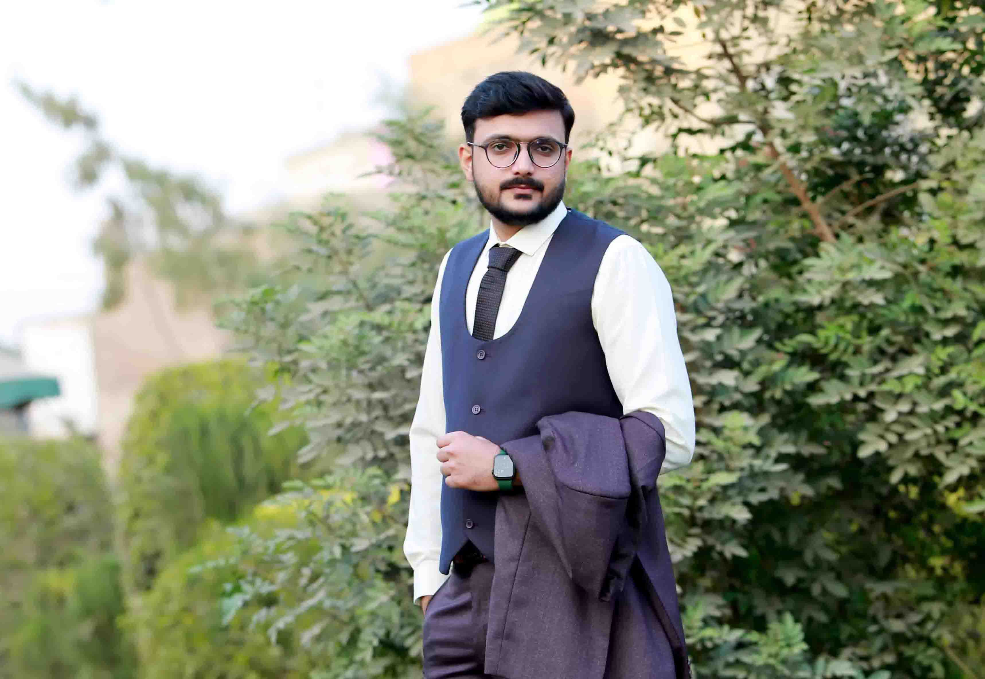 hamza iqbal profile image banner